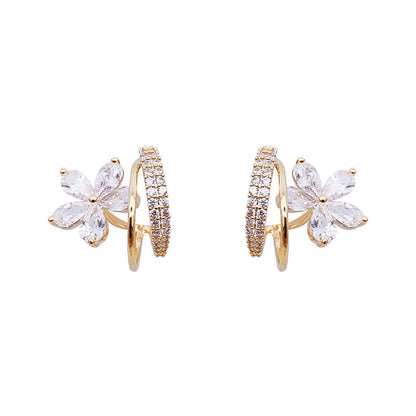 Boucles d’Oreilles Fleur en Or Ornées de Zircons