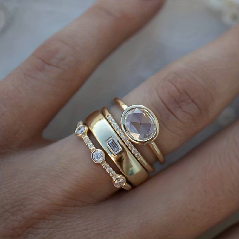 Set de Bagues Dorées Serties de Zircons